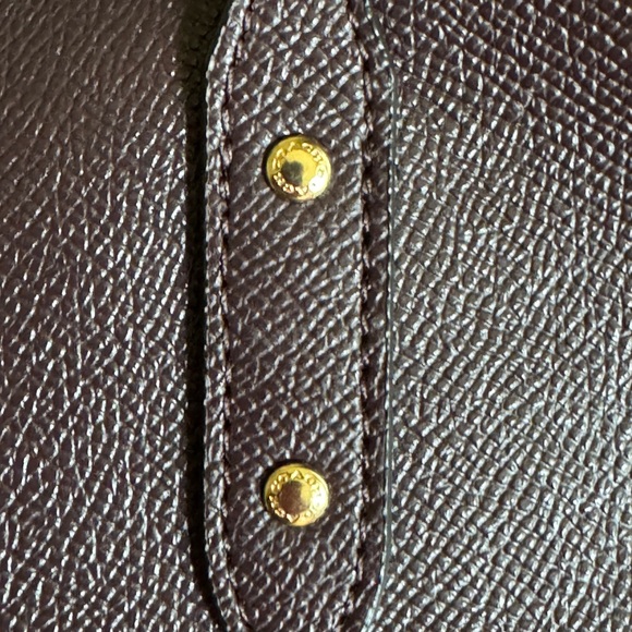 COACH, Brown Tote, Pre-Owned, Condition. Zippered, Gold Hardware. Very Nice. BR - Picture 6 of 10